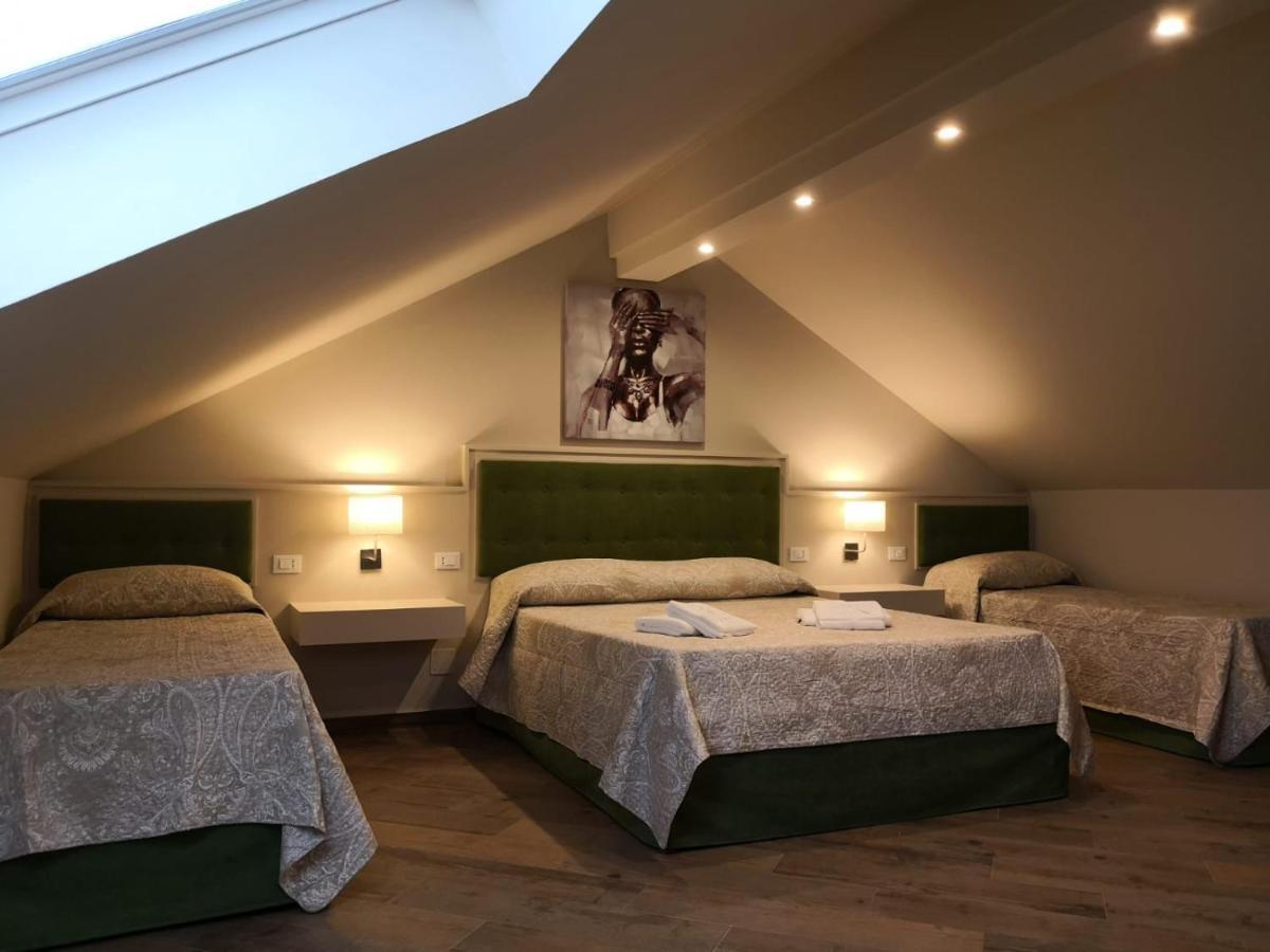 Scm House Hotel Mascali Bagian luar foto
